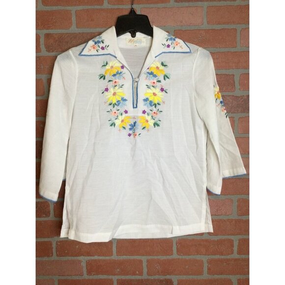 Lily Womens Floral Embroidered White Pullover Top Size M Boho Fairycore - Picture 1 of 10